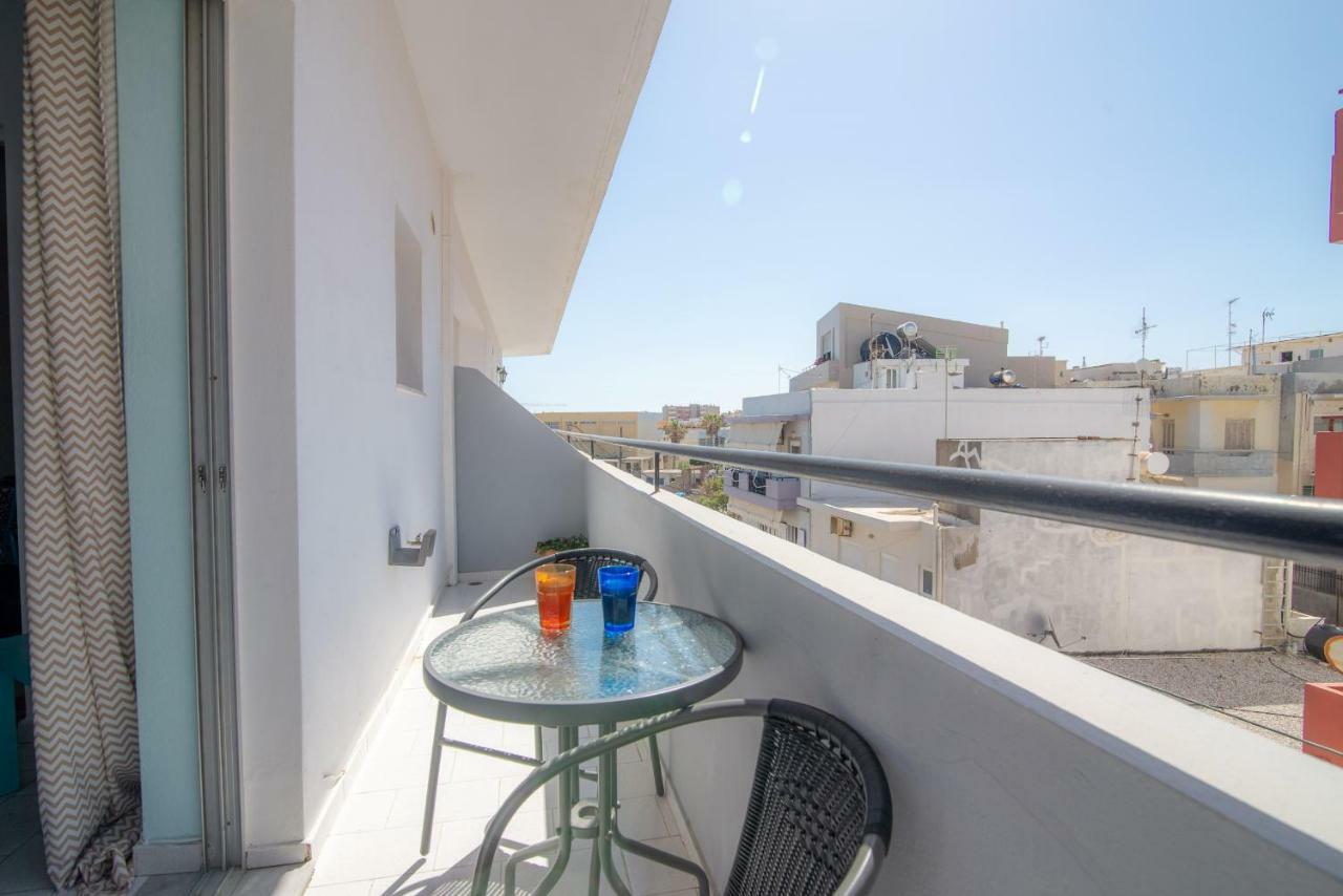 הרקליון 3Rd Floor Apartment Next To The Beachfront מראה חיצוני תמונה